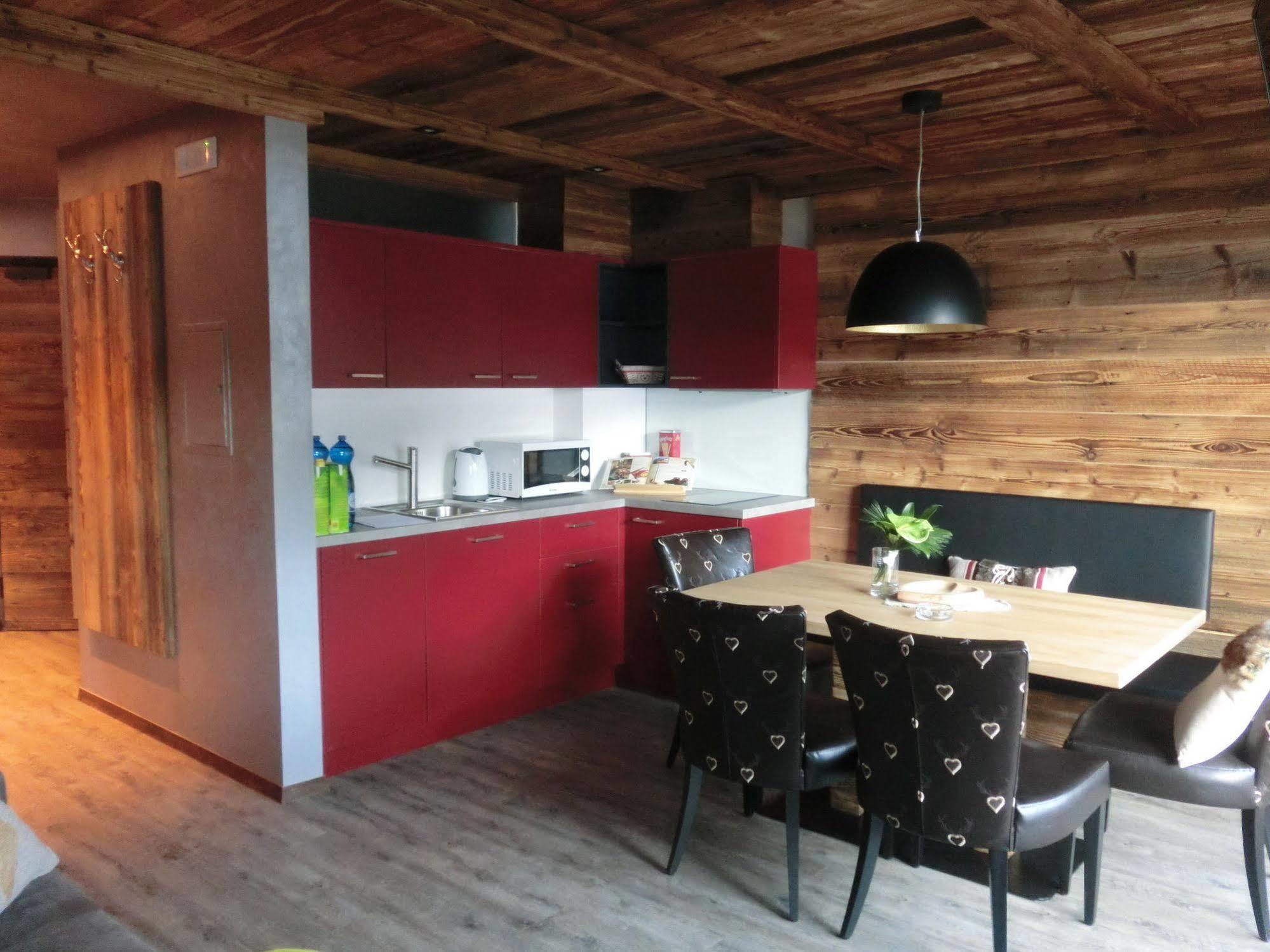 Chalet Stefan - Apartments Ла Вилла Экстерьер фото